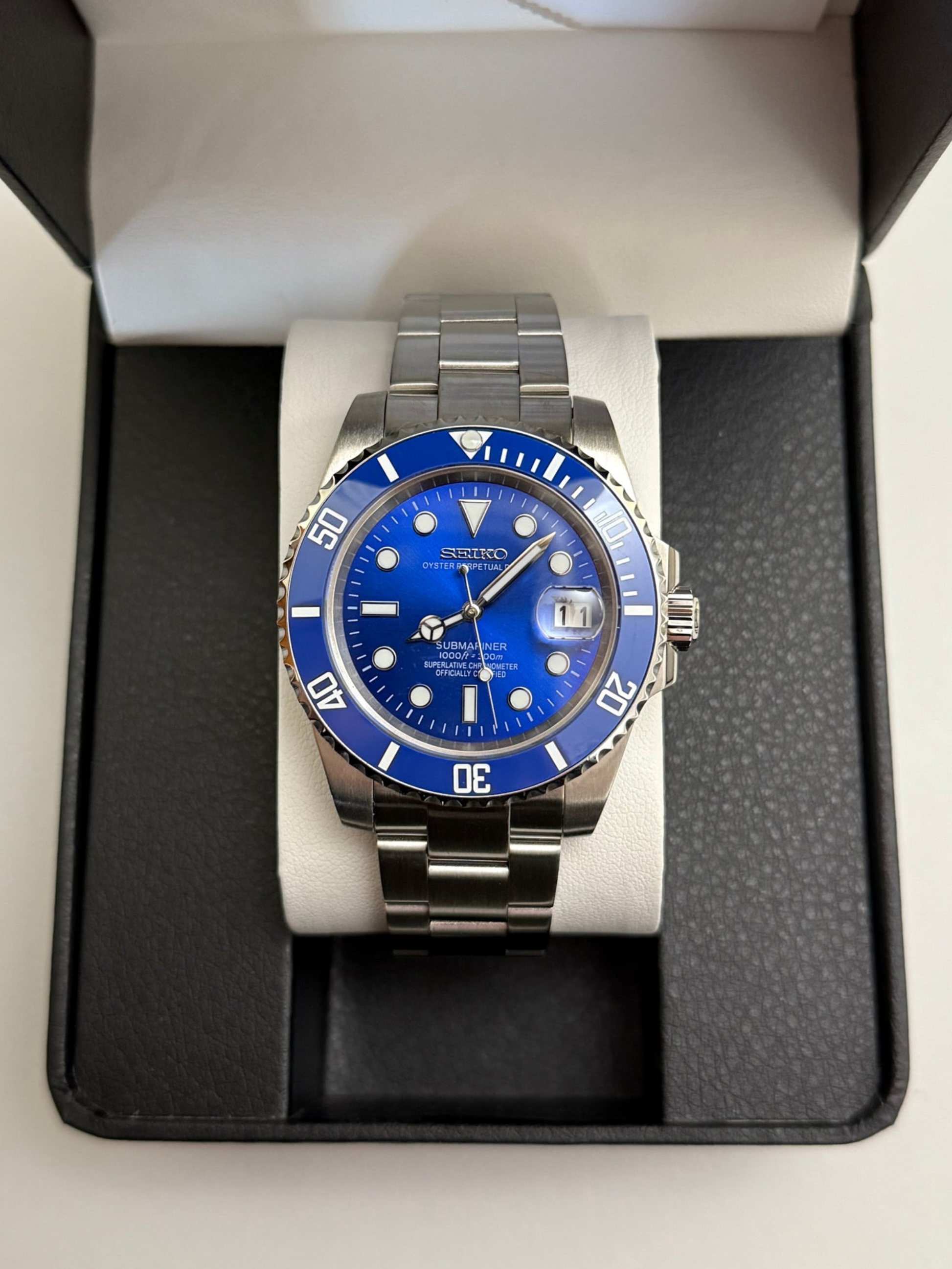 Blue Smurf Submariner Custom Seiko Mod